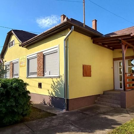 IldiMagdi Apartman Hajdúszoboszló Esterno foto