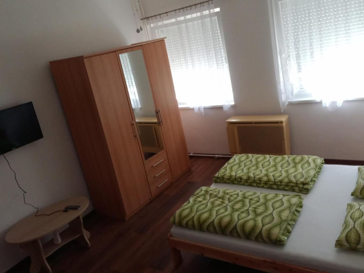 IldiMagdi Apartman Hajdúszoboszló Esterno foto